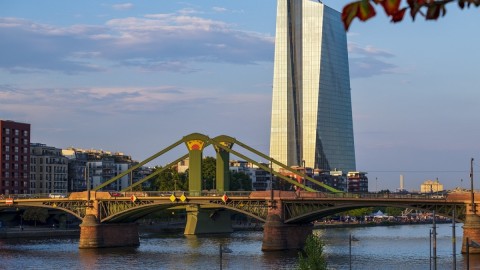 Očekivanja potrošača u eurozoni neznatno poboljšana u julu thumb2.jpg
