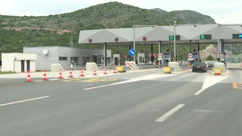 Auto-putem prošlo 2,43 miliona vozila thumb2.jpg