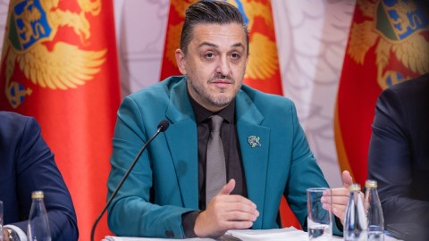 Vuković: Građani će prvi put direktno ulagati u državne obveznice thumb2.jpg
