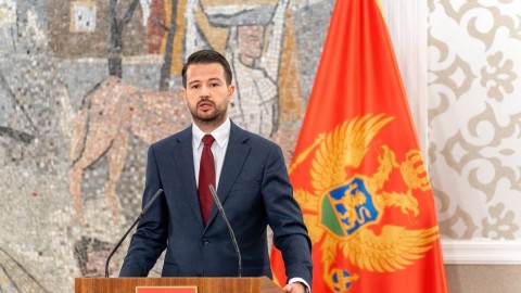 Milatović: Pitanje za pravnike da li je neizglasavanjem dnevnog reda ugroženo ustavno pravo predsjednika države thumb2.jpg