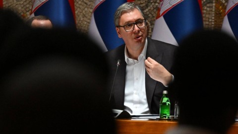Vučić odgovorio "Gardijanu": Srbija je demokratija, ali ne prihvata nasilje prikriveno kao aktivizam thumb2.jpg