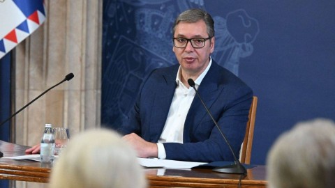 Vučić: Smatram da je važno da čujemo zahtjeve demonstranata, nudim razgovor i debatu na svim televizijama thumb2.jpg