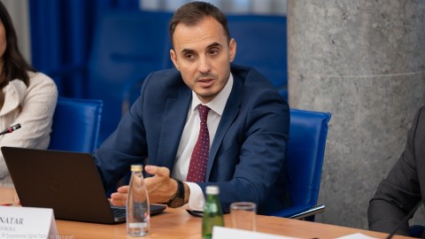 Konatar: URA predlaže zakon o obeštećenju radnika državnih preduzeća u stečaju thumb2.jpg