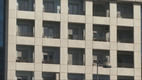 Zabrana prometa nelegalnih objekata podigla cijene stanova u Crnoj Gori thumb2.jpg