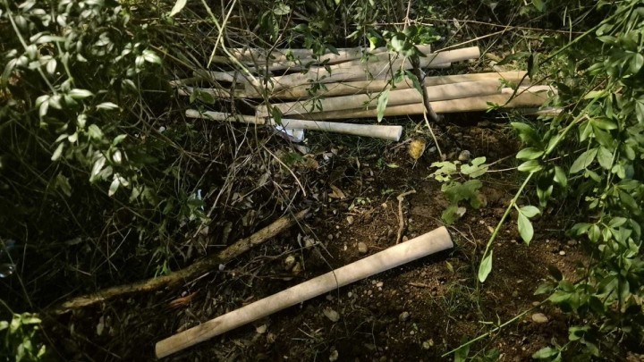 Policija poronašla bejzbol palice u šteku na Zabjelu, više osoba privedeno thumb3.jpg