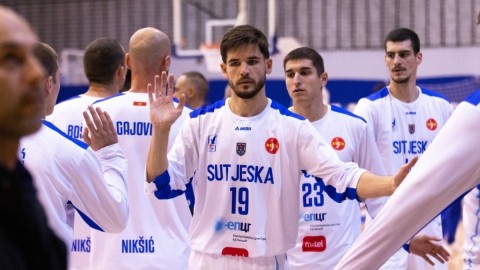 Sutjeska ubjedljiva i protiv Podgorice, Tadić prednjačio sa 31 poenom thumb2.jpg