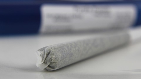 Budva: Rus protjeran iz Crne Gore zbog džointa i pet tableta Ksanaksa thumb2.jpg