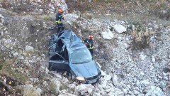 Automobil sletio s puta, teško povrijeđen muškarac thumb1.jpg