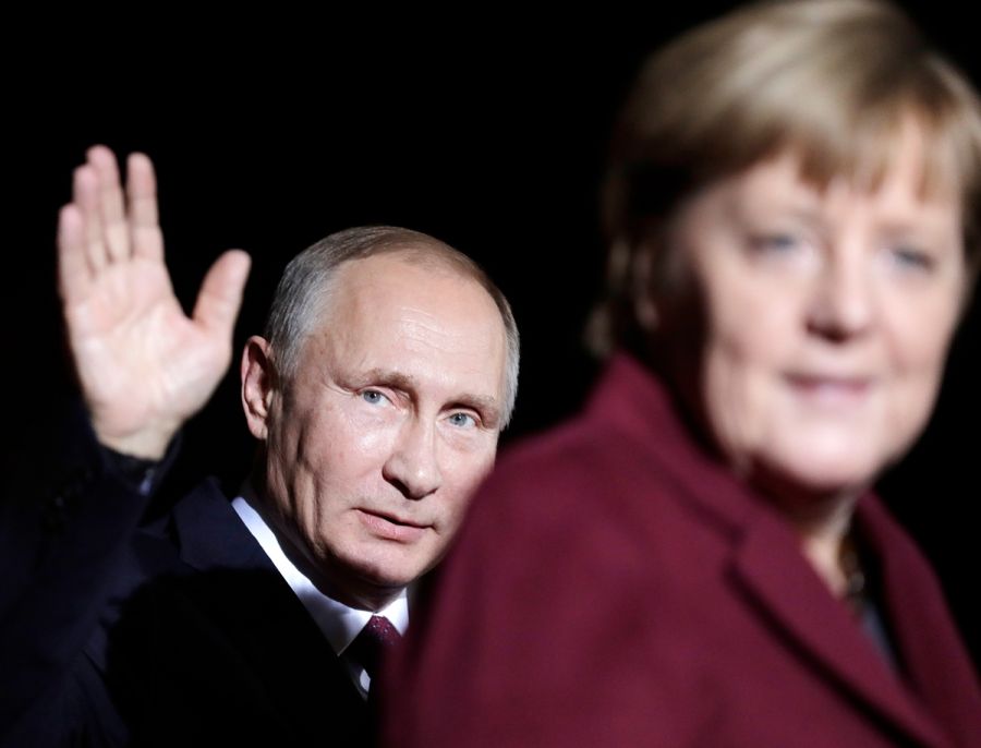 Merkelova izrazila solidarnost sa Ukrajinom (Guliver images)
