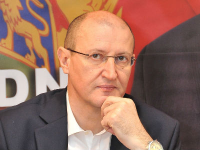 Bojović neće na izbore, pozvao građane da prekriže listić Bojović neće na izbore, pozvao građane da prekriže listić