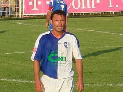 Dečić slavio u Tuzima Dečić slavio u Tuzima