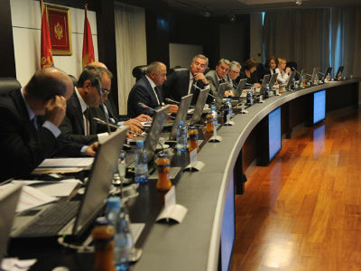 Javni prihodi veći za 40 miliona Javni prihodi veći za 40 miliona