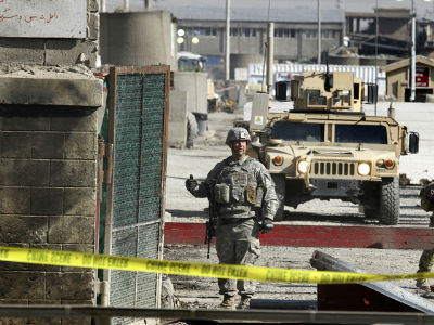 Talibani napali američku bazu Talibani napali američku bazu
