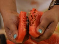 Ekspresno čišćenje lubenice od sjemenki