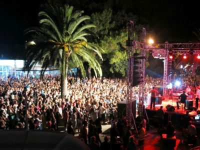 Tivat: Nina Badrić zaokružila ljetnji program Tivat: Nina Badrić zaokružila ljetnji program