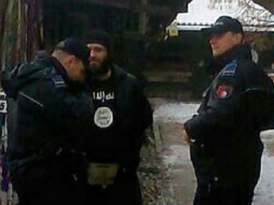 Baščaršijom u majici Islamske države Baščaršijom u majici Islamske države
