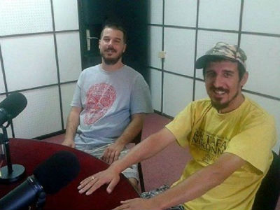 "Svi koji nas slušaju postaju pomalo Bokelji" "Svi koji nas slušaju postaju pomalo Bokelji"