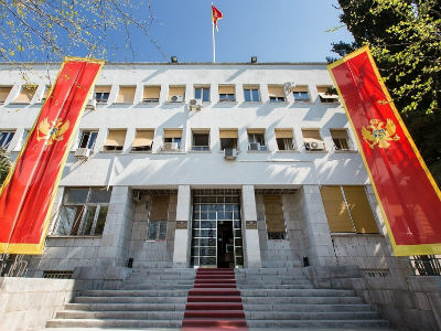 Nastaviti raspravu o izbornim zakonima Nastaviti raspravu o izbornim zakonima