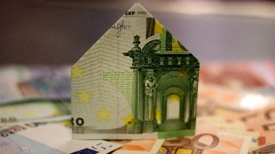 Moratorijum na otplatu kredita iz prioritetnih sektora Moratorijum na otplatu kredita iz prioritetnih sektora