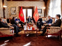 Abazović sa ambasadorima Kvinte i Popom