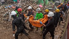 У земљотресу у Индонезији погинула 321 особа