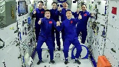 Шенџоу-15 стигао до свемирске станице, историјско окупљање тајконаута