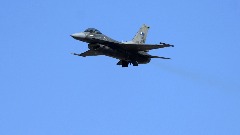 Бугарска купује осам нових борбених авиона Ф-16 