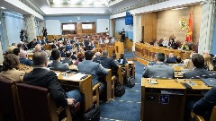 Парламент 10. фебруара о Предлогу закона о одузимању имовине