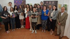 Predstavili zbirku kratkih priča "Putovanja" thumb1.jpg