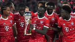 Bajernu deseti trofej u Superkupu Njemačke, Mane strijelac