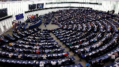 Европски парламент укинуо имунитет посланицима због "Катаргејта"