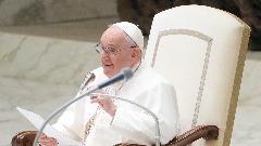 Vatikan u deficitu tri miliona eura