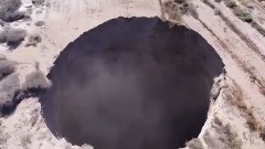 Džinovska rupa duboka 200 metara iznenada se otvorila 