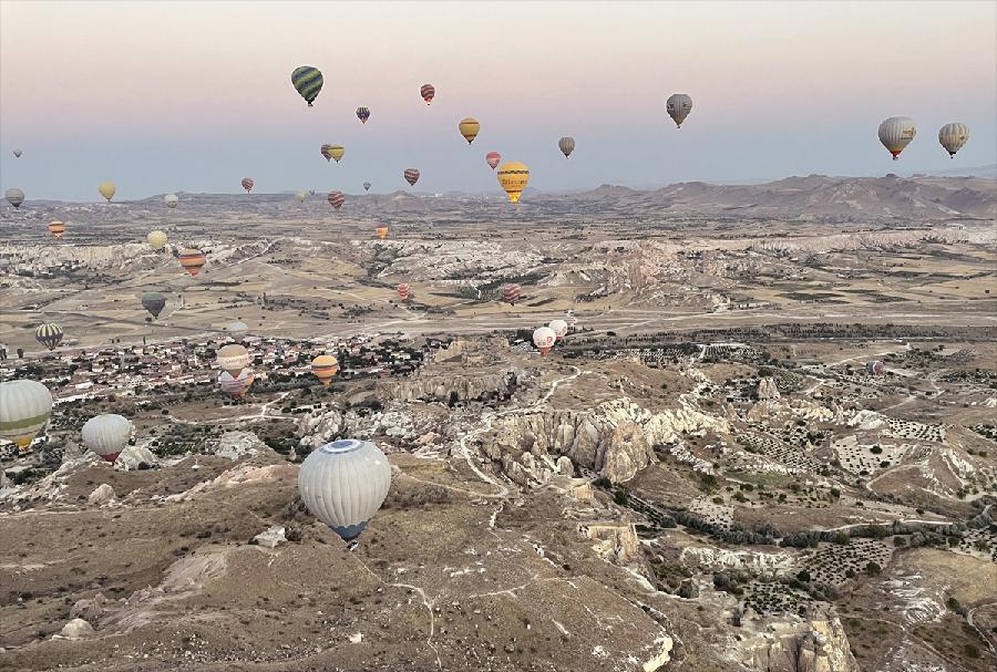 Na desetine balona u Kapadokiji