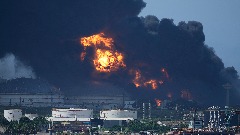 Kuba: Požar u skladištu nafte, jedna osoba stradala, 17 nestalo