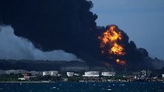 Zbog požara u naftnom skladištu na Kubi ugašena termoelektrana