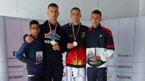 Војиновић и Арифај златни Војиновић и Арифај златни