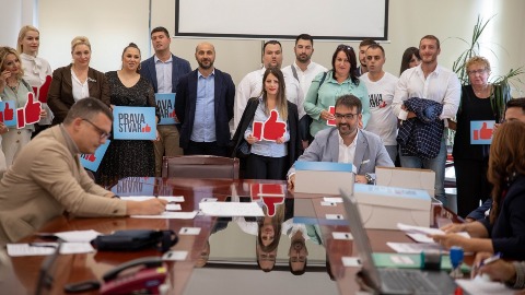 Предата изборна листа koалиције "Права ствар, За Тиват свих нас" Предата изборна листа koалиције "Права ствар, За Тиват свих нас"
