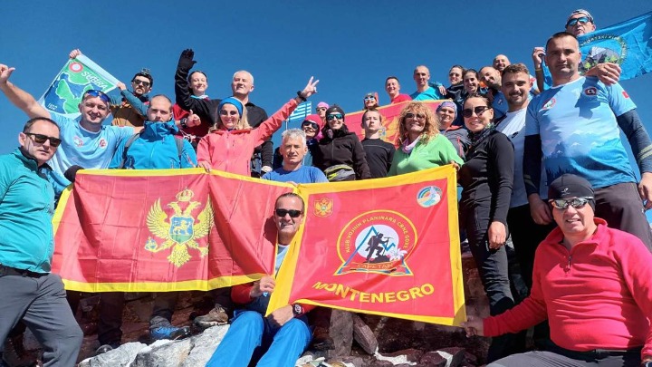 Црногорски планинари на највишем врху Олимпа