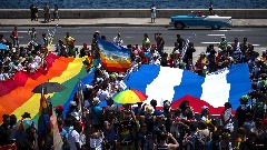 Куба на референдуму одобрила истополне бракове