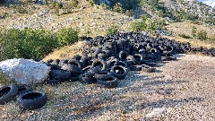 Gomilanje guma u zaštićenom Parku prirode Orjen