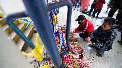 Број жртава инцидента на стадиону у Индонезији порастао на 131
