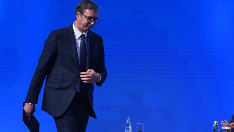 Вучић: Пред нама је најтежи период Вучић: Пред нама је најтежи период