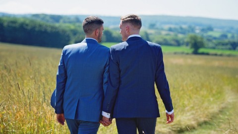 Парламент Словеније дозволио брак истополних парова и усвајање дјеце