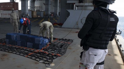 Тужилаштво тражи 12 година затвора због шверца 5,6 тона кокаина Тужилаштво тражи 12 година затвора због шверца 5,6 тона кокаина