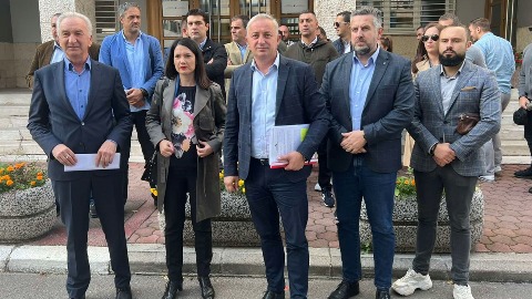 Опозиција из РС поднијела захтјев за поновно бројање гласова Опозиција из РС поднијела захтјев за поновно бројање гласова