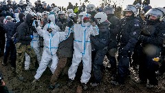 Njemačka: Policija ušla u selo da bi rastjerala ekološke aktiviste thumb1.jpg