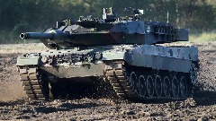 Њемачка ће наставити да пажљиво одмјерава слање оружја Украјини 