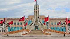 Протести у Тунису, траже оставку предсједника државе