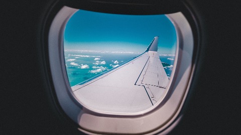 Зашто су прозори у авиону округли, а не четвртасти?